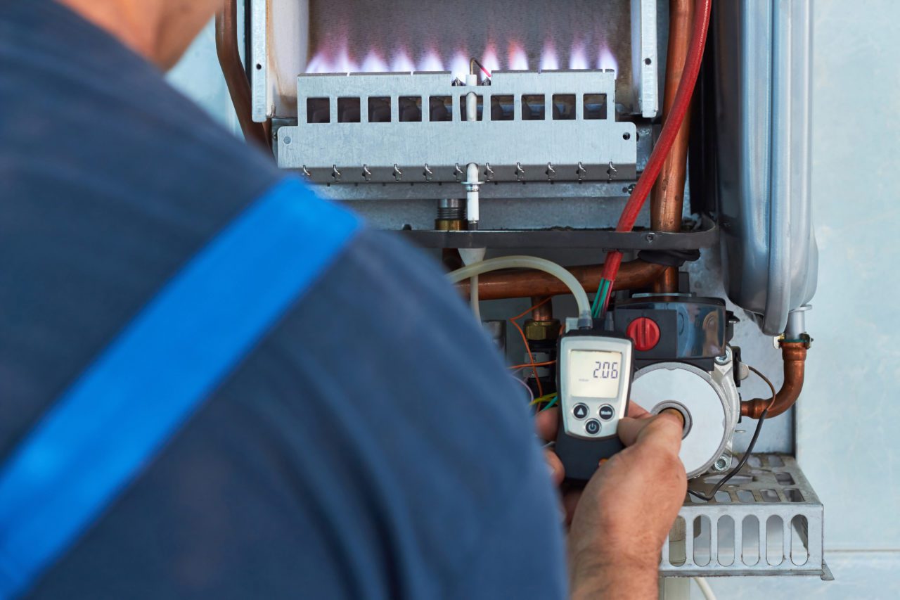 https://handy-loaf.flywheelsites.com/wp-content/uploads/2021/11/Heating-Maintenance-1280x853.jpeg